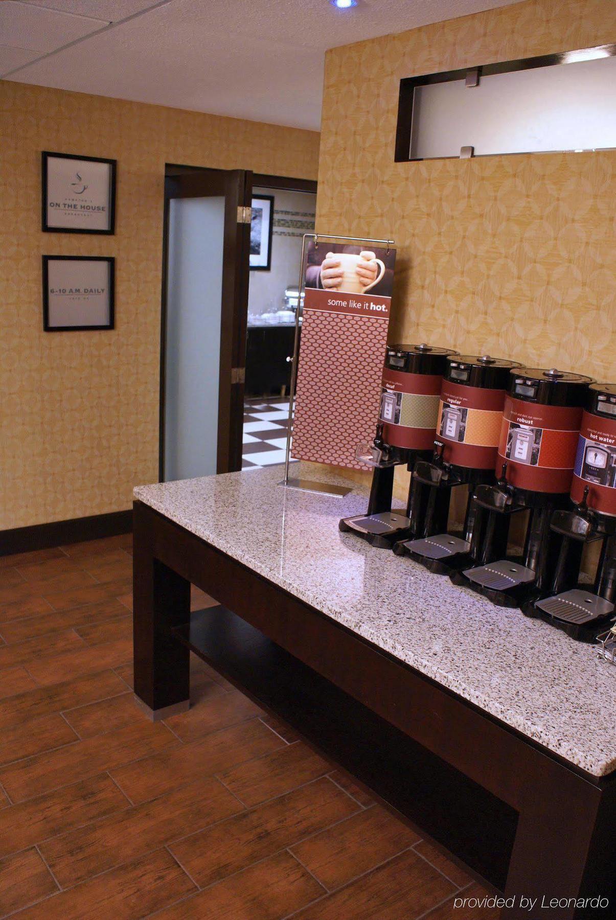 Spark By Hilton Tampa Brandon Heartland Restoran gambar