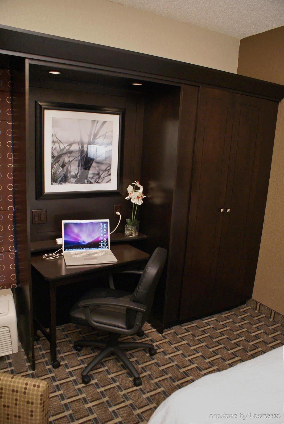 Spark By Hilton Tampa Brandon Heartland Bilik gambar